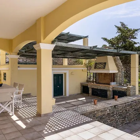 Pantaleon House Дом отдыха Posidhonia (Syros)