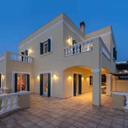 Pantaleon House *